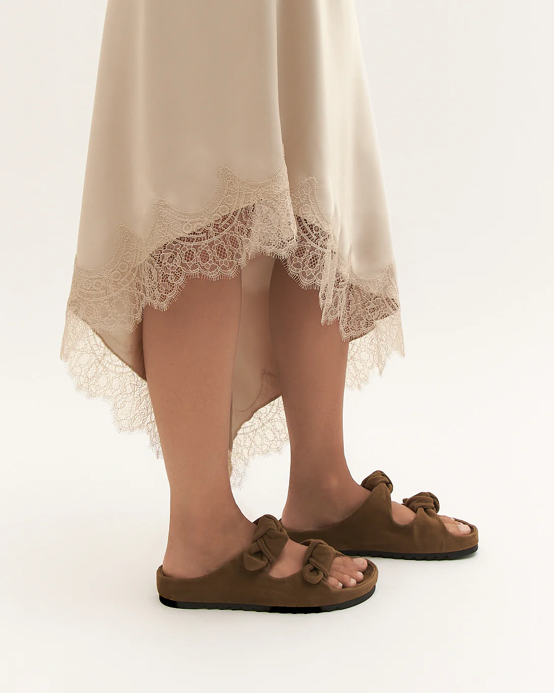 BLOSSOM FLAT SANDALS OLIVE SUEDE - Image 7