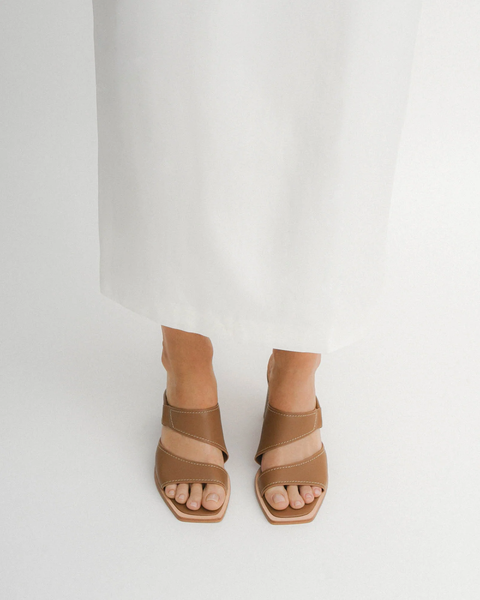 CAMMY MID HEEL SANDALS TAN LEATHER - Image 7