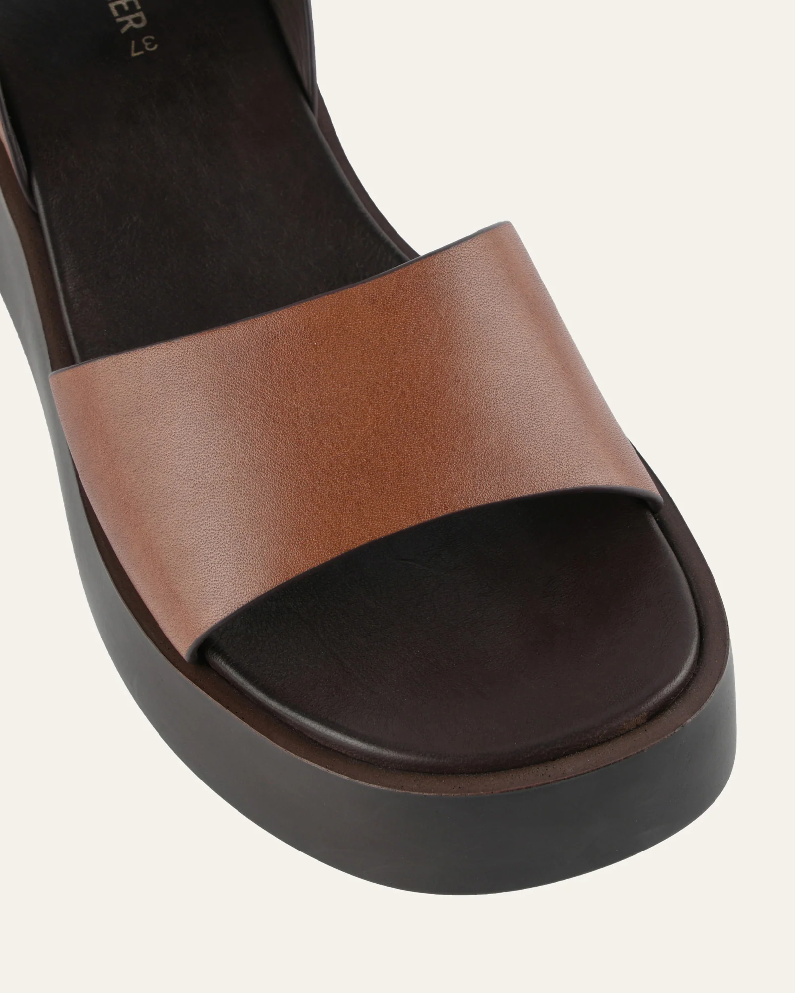 CASSIE MID WEDGE SANDALS BRANDY LEATHER - Image 4