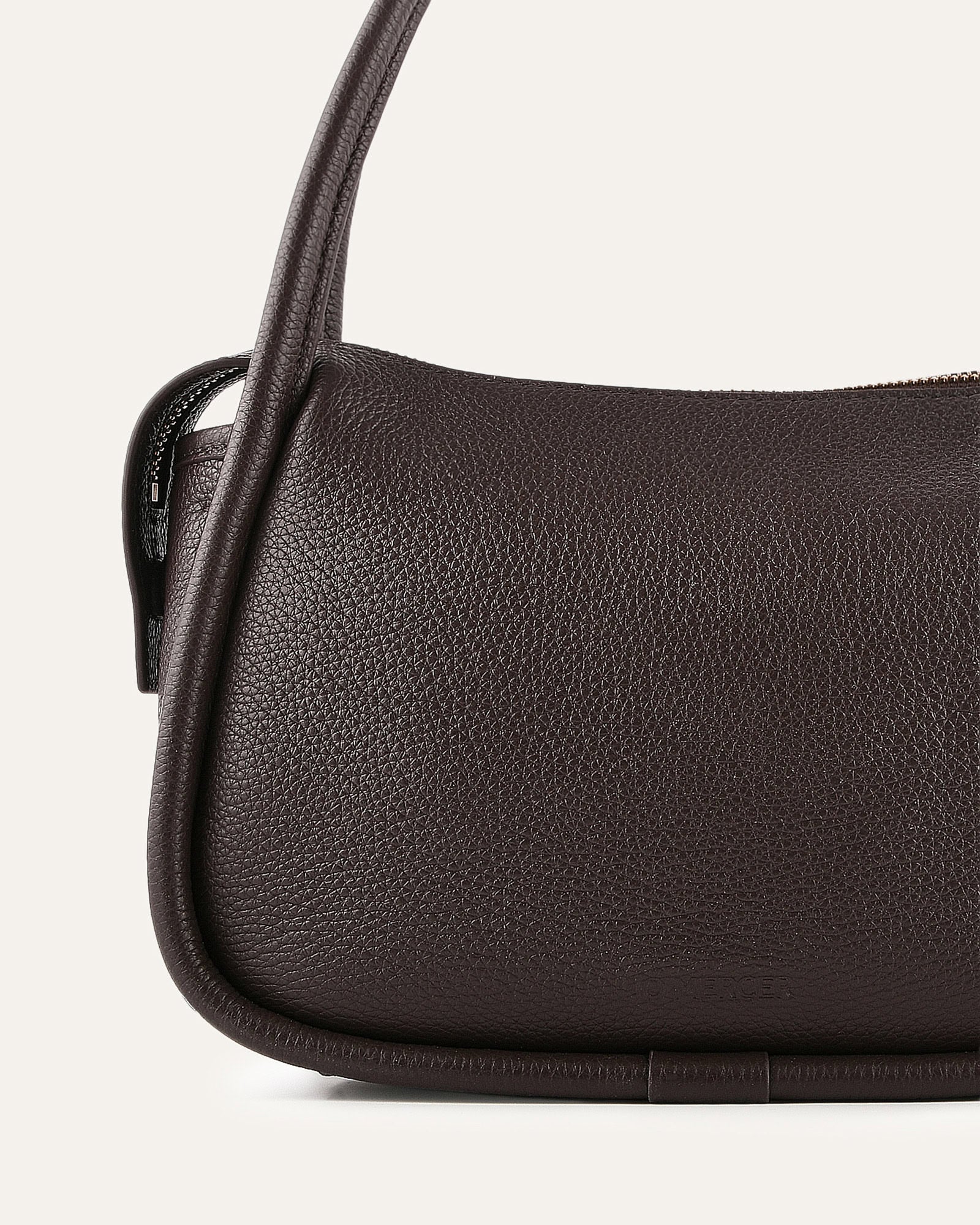 CHASE CROSSBODY BAG BITTER CHOC LEATHER - Image 3