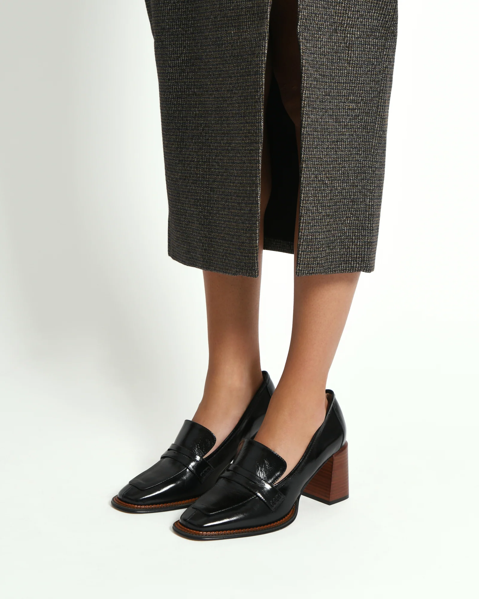 DELILAH MID HEEL LOAFERS BLACK LEATHER - Image 7