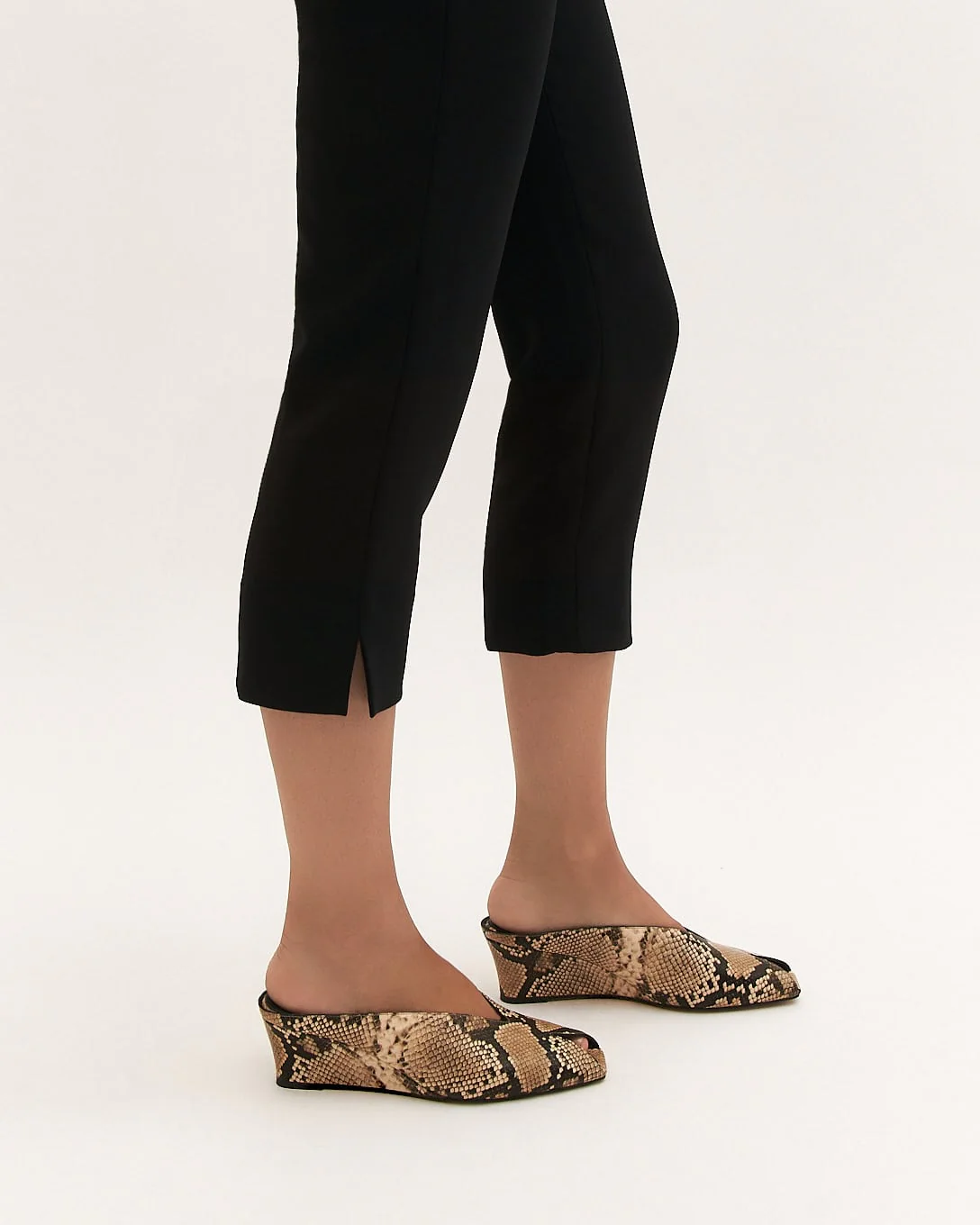 FERRIS MID HEEL SANDALS BEIGE SNAKE PRINT LEATHER - Image 7