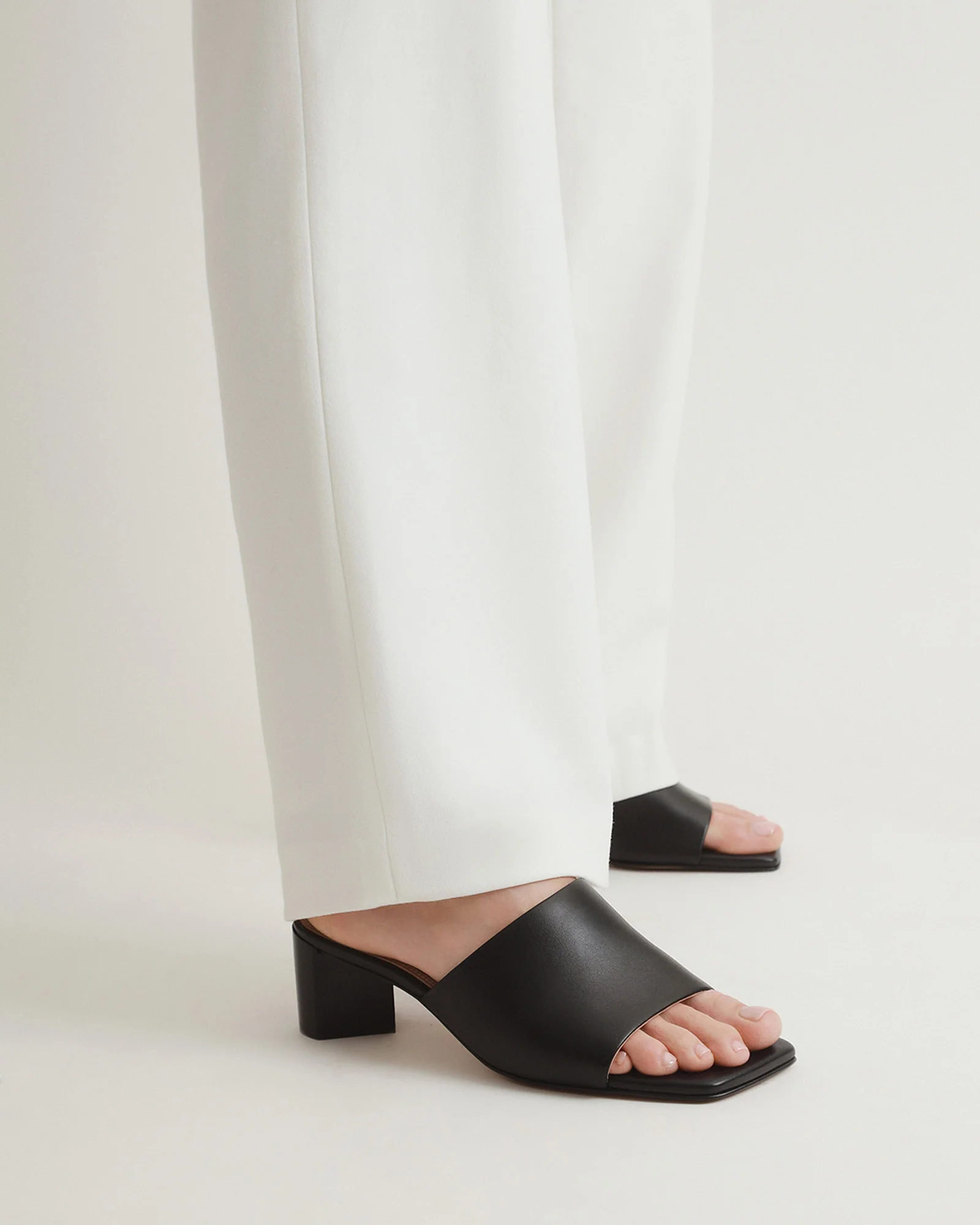 HERBIE MID HEEL SANDALS BLACK LEATHER - Image 9