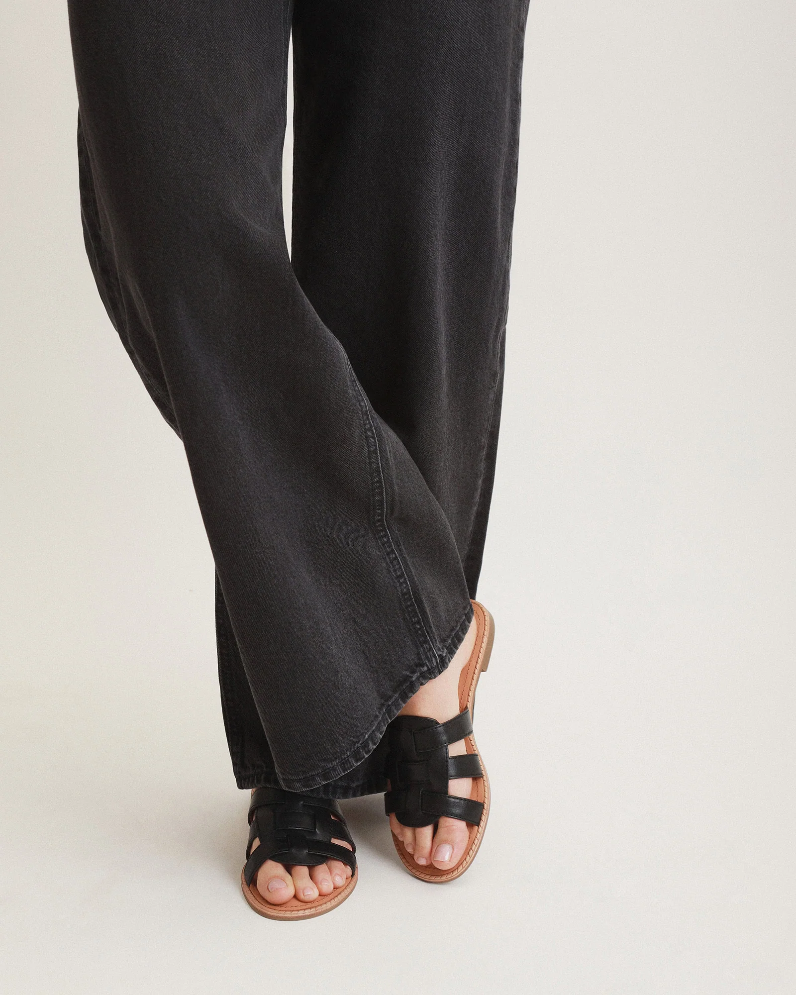 JASPER FLAT SANDALS BLACK LEATHER - Image 8