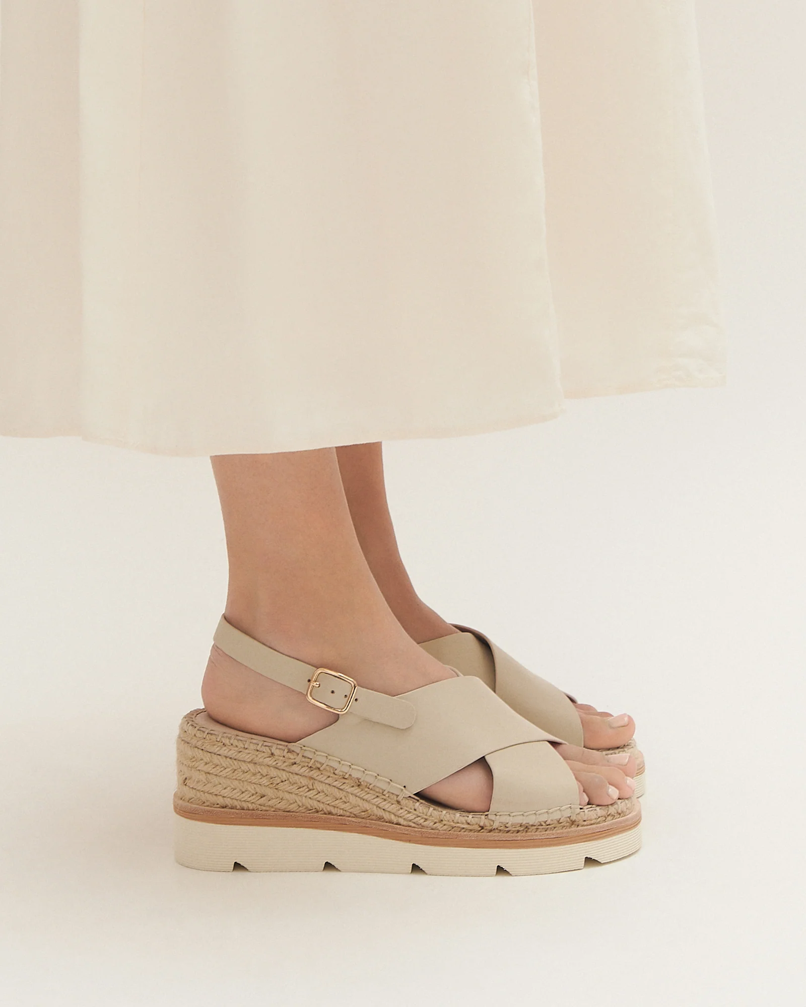 KIMBERLEY MID WEDGE SANDALS BONE LEATHER - Image 2