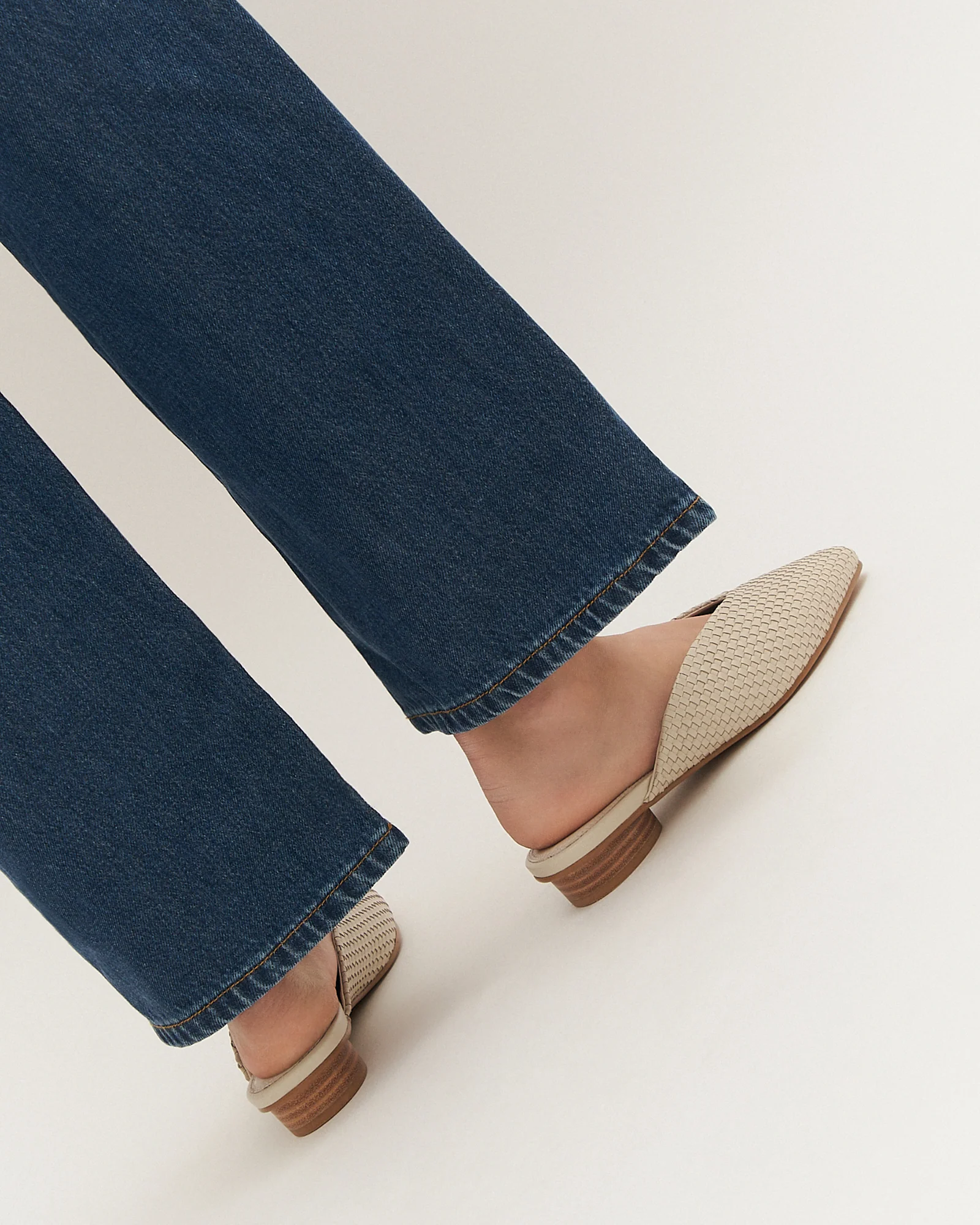 LENA DRESS FLATS OFF WHITE LEATHER - Image 2