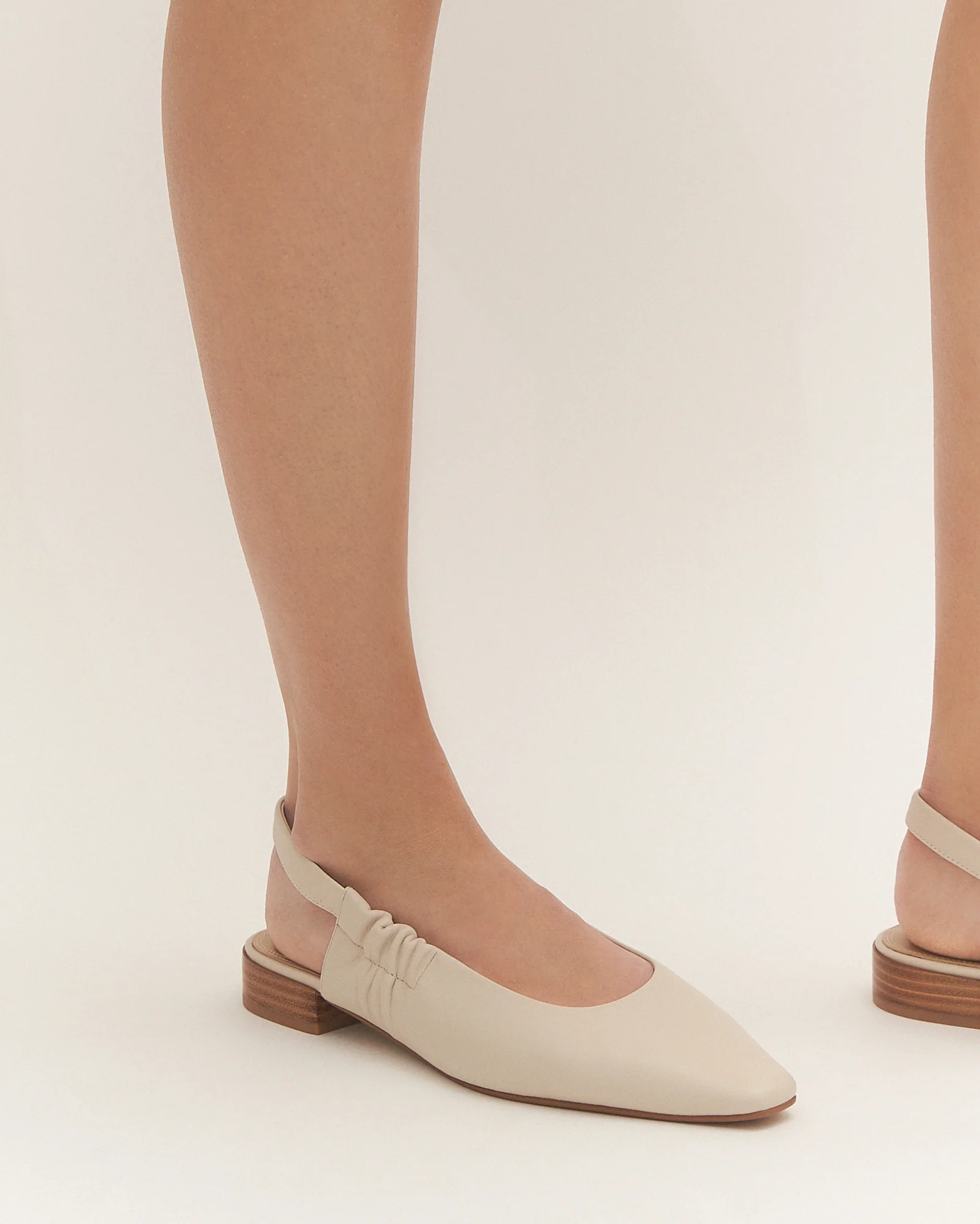 LOGAN DRESS FLATS OFF WHITE LEATHER - Image 6