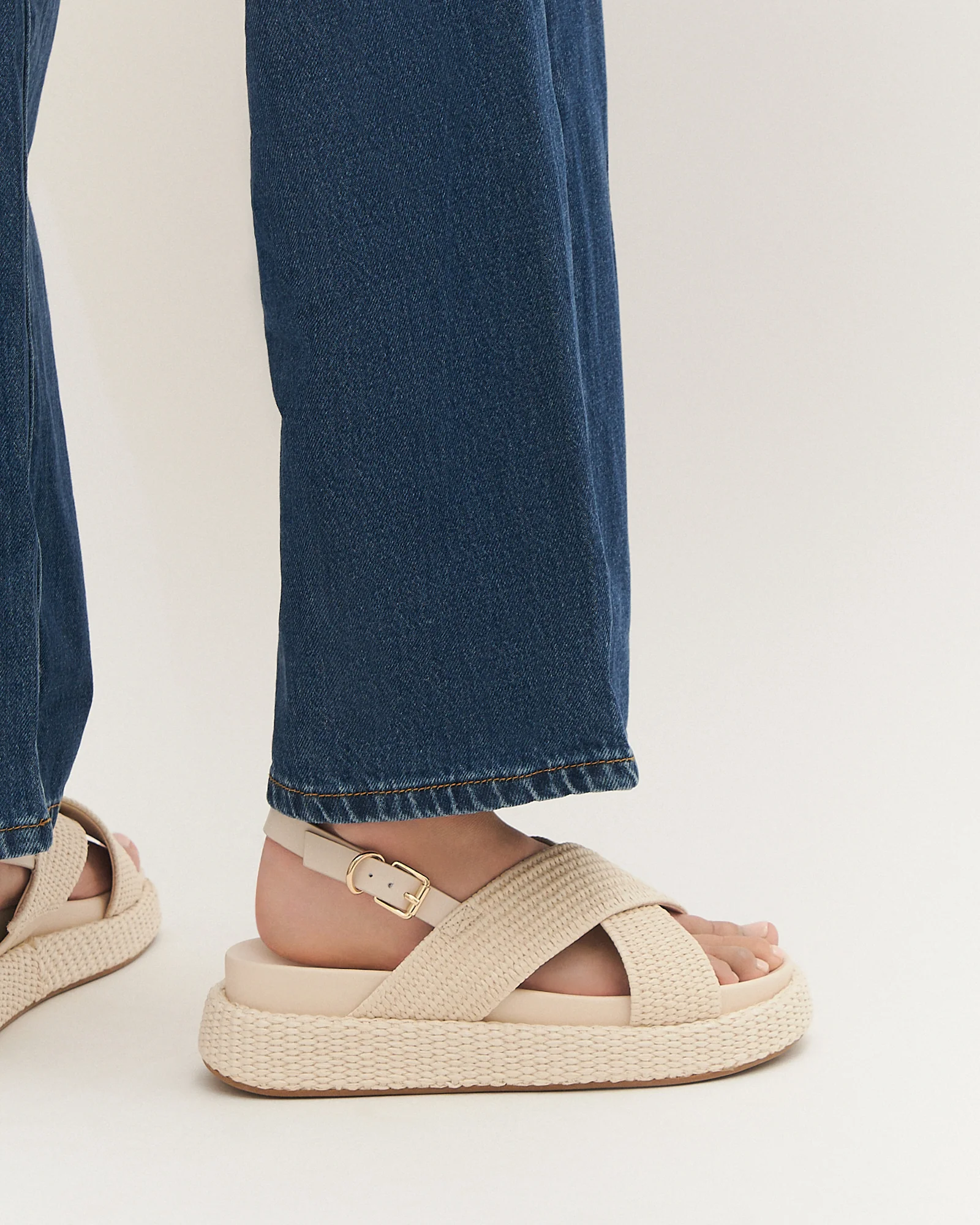 MIKEY FLAT SANDALS OFF WHITE RAFFIA - Image 7