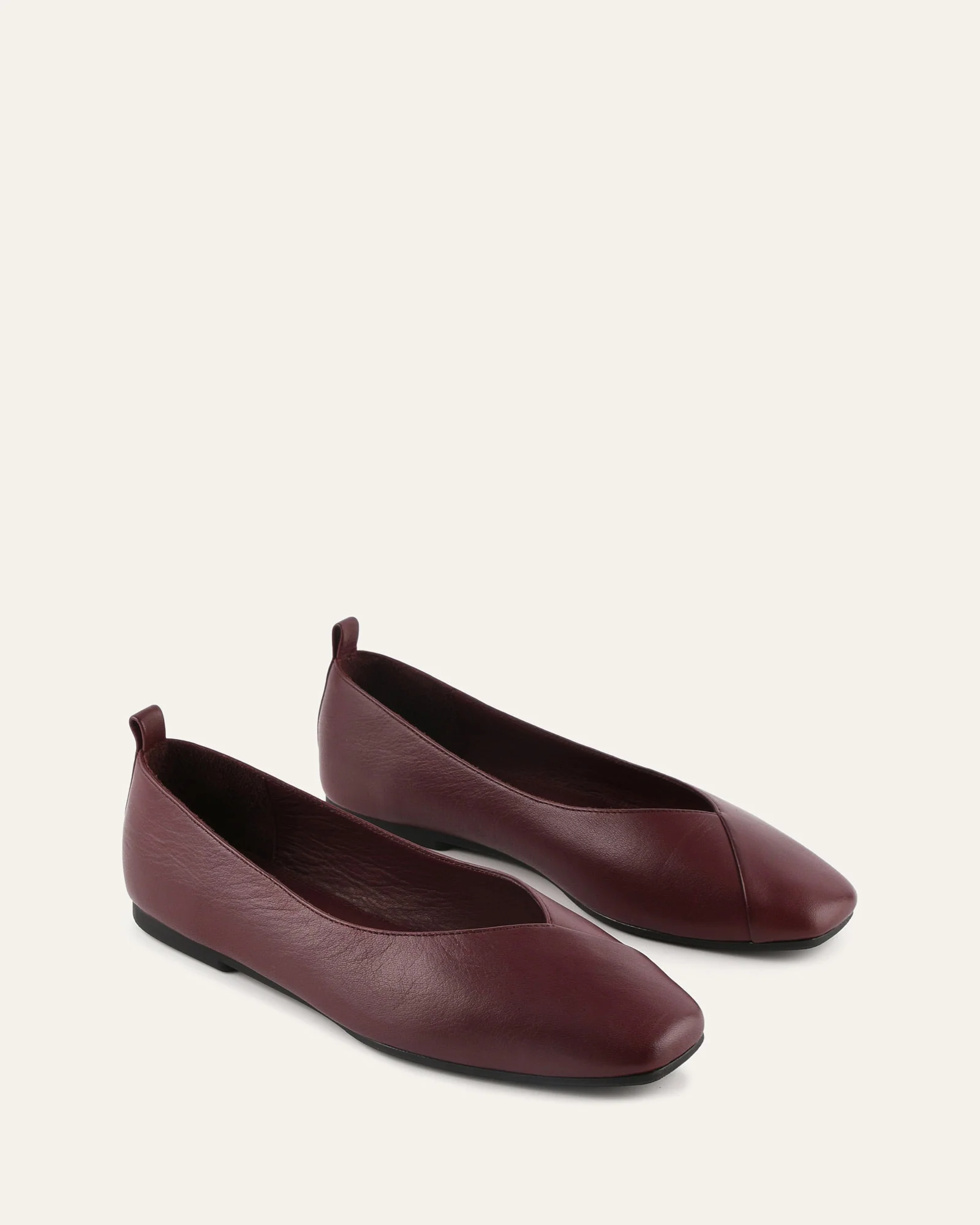 NICO CASUAL FLATS MERLOT LEATHER - Image 2