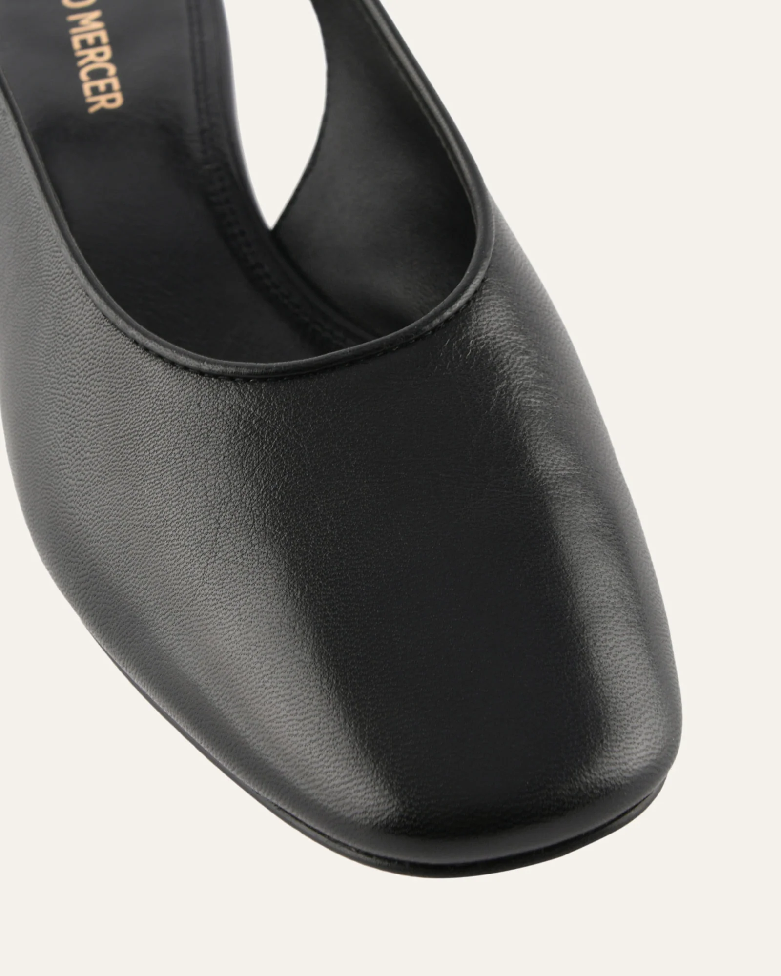 ORBIT LOW HEELS BLACK LEATHER - Image 4