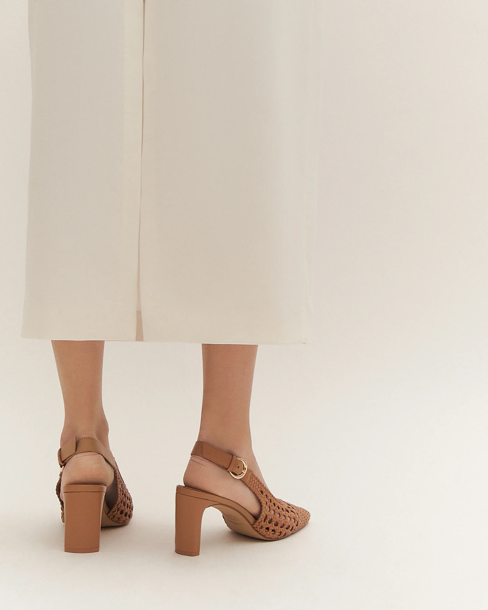 OSCAR MID HEELS TOFFEE LEATHER - Image 8