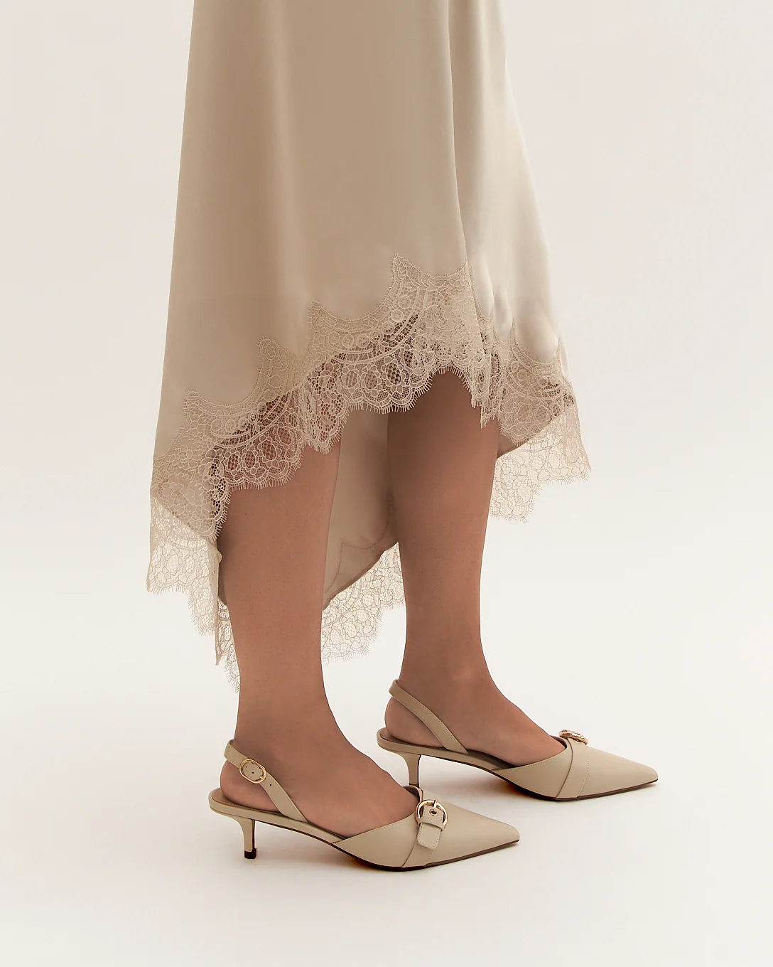 RANGER LOW HEELS OFF WHITE LEATHER - Image 7