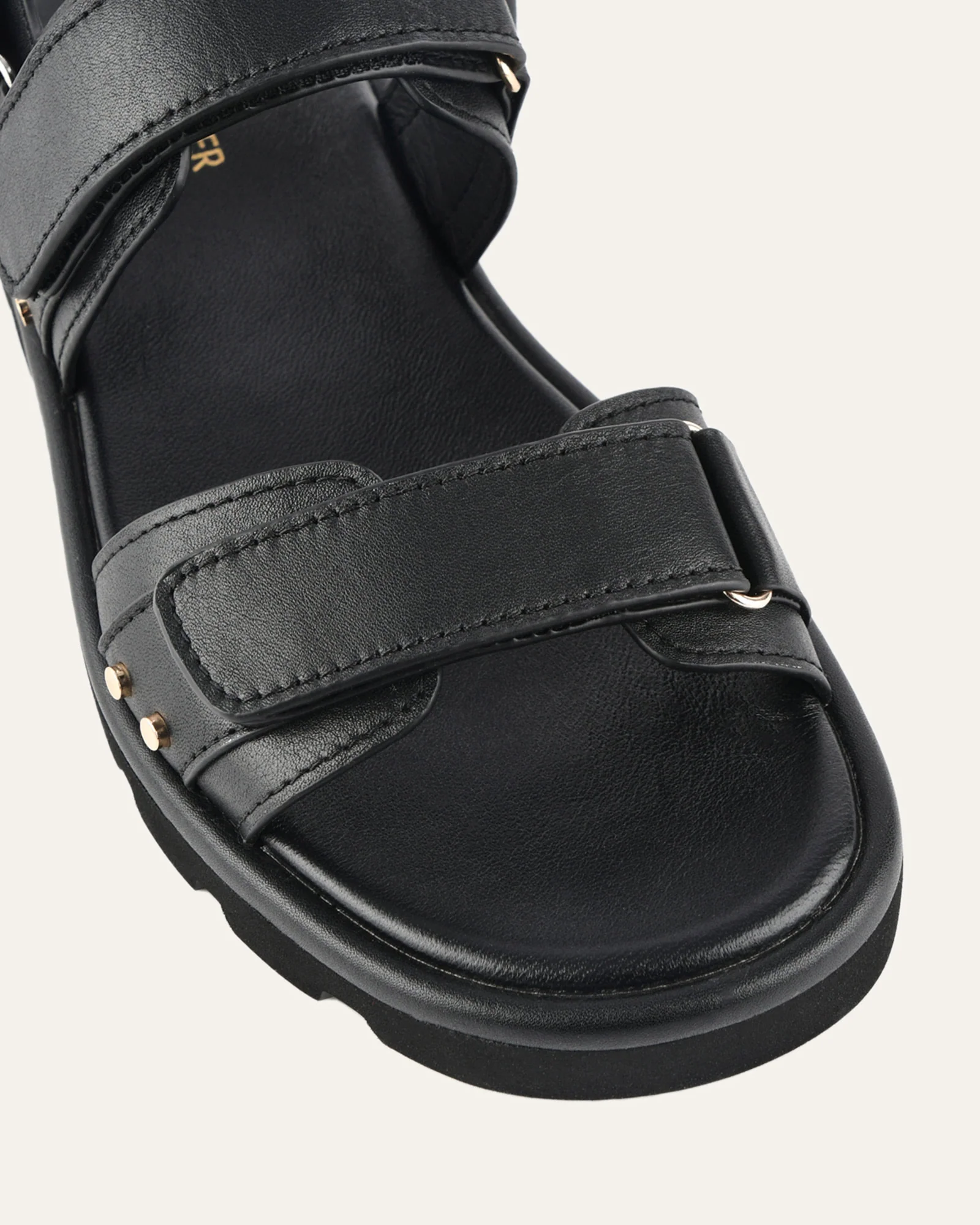 RUFUS FLAT SANDALS BLACK LEATHER - Image 4