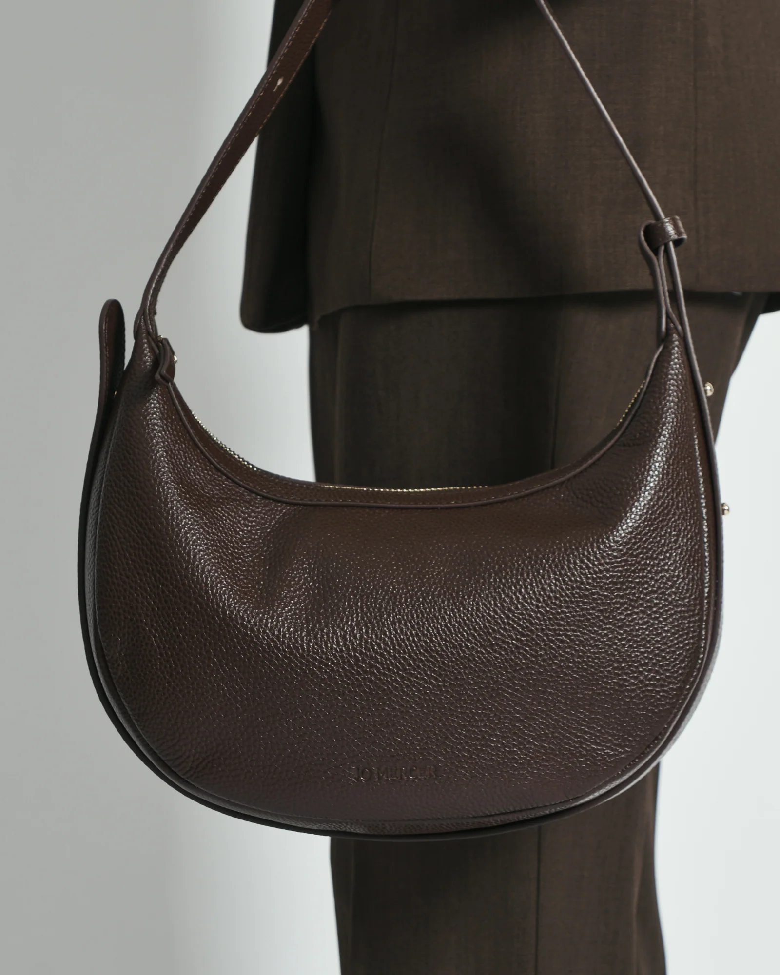 TAYA SHOULDER BAG BITTER CHOC LEATHER - Image 8