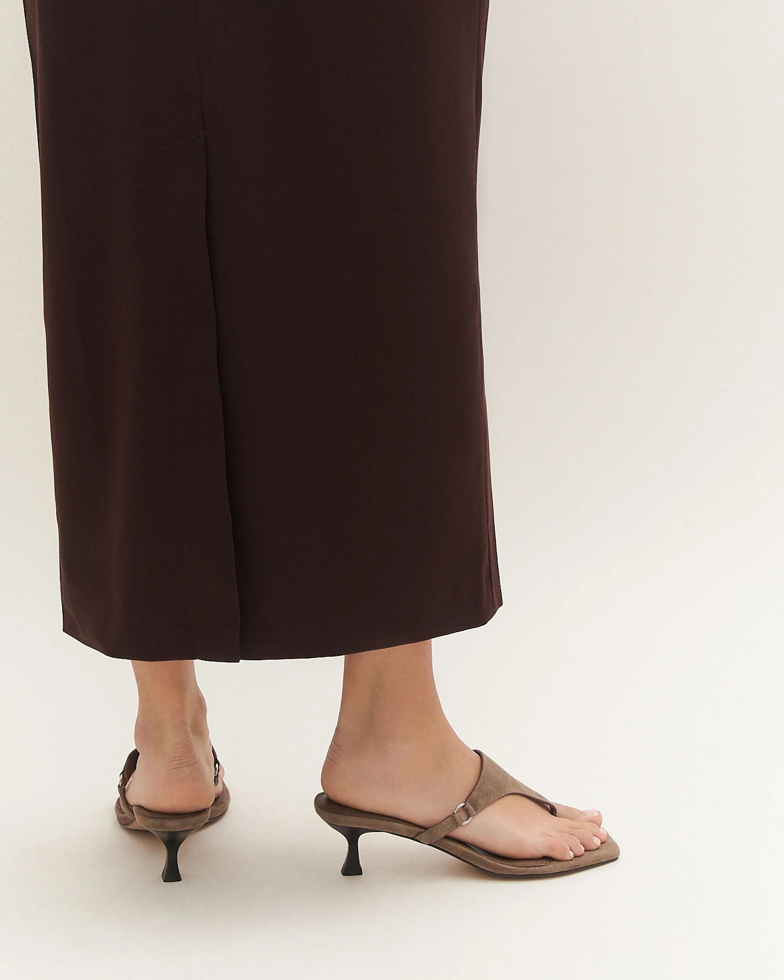TOKEN LOW HEEL SANDALS ASH SUEDE - Image 7