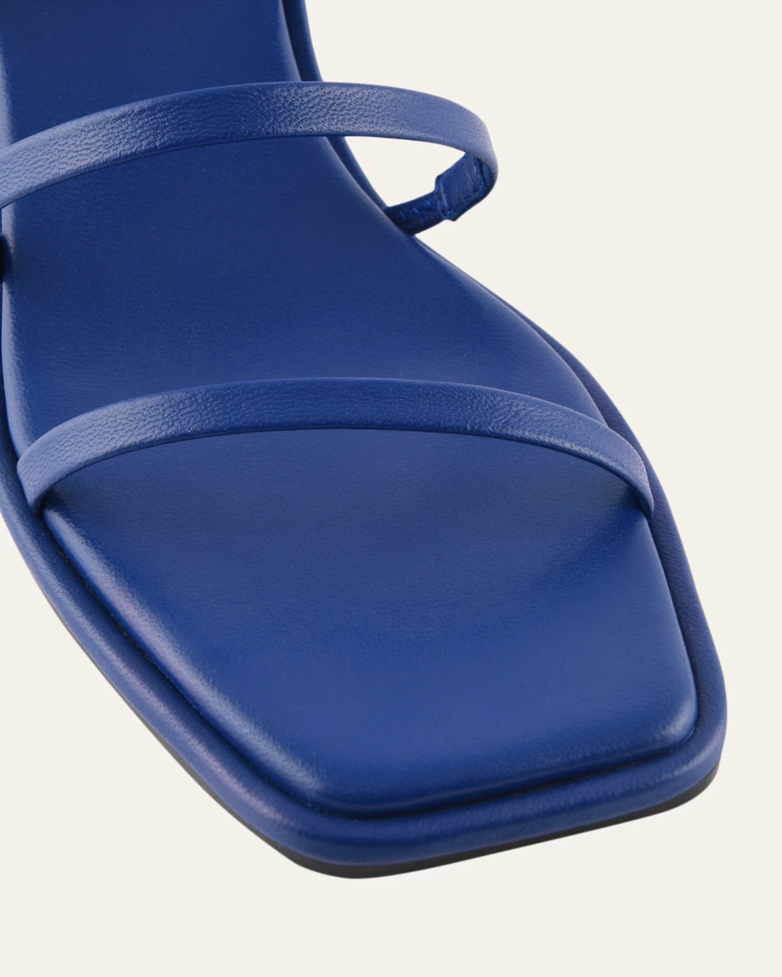 TUCKER MID HEEL SANDALS COBALT LEATHER - Image 4