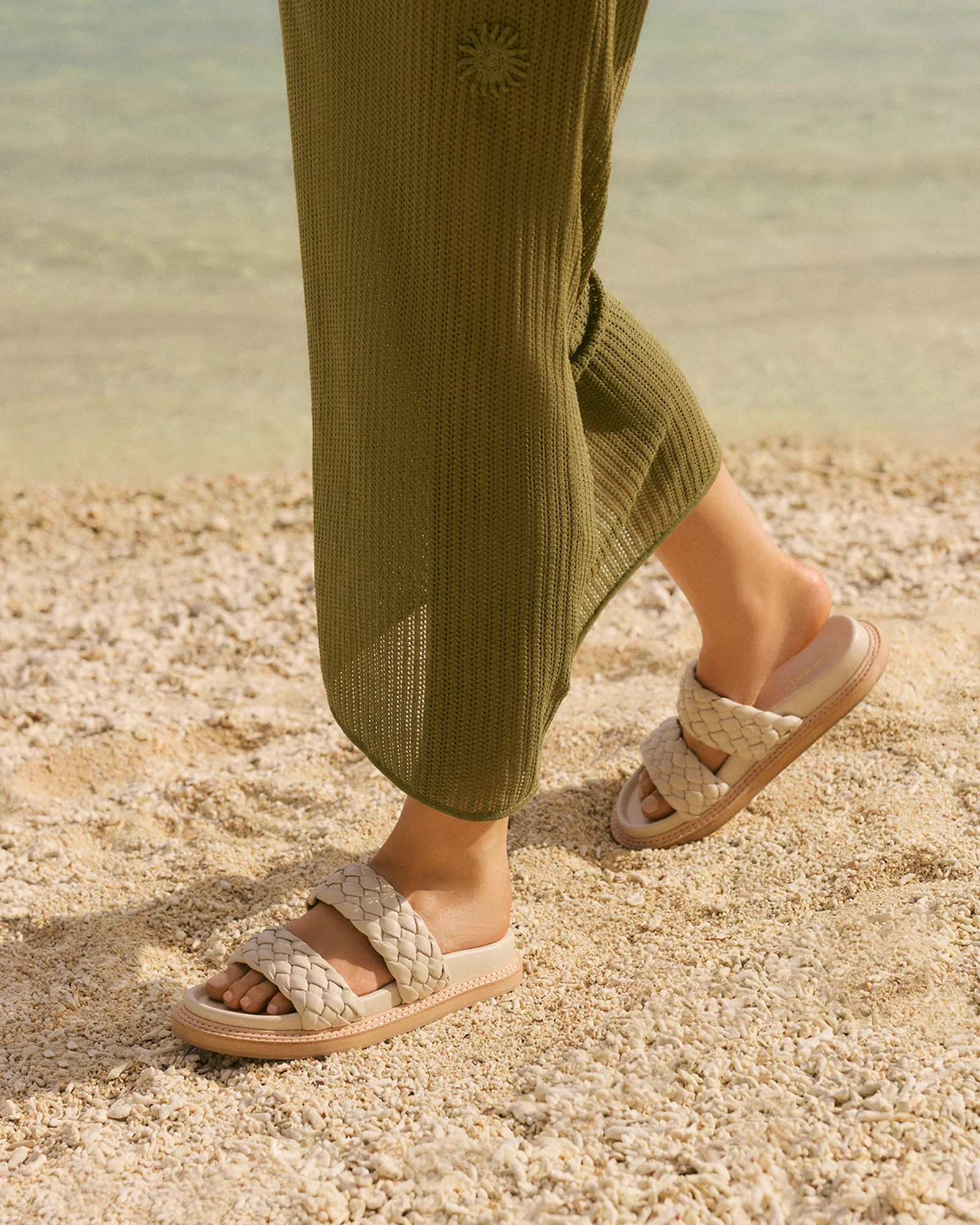 VEGA FLAT SANDALS OFF WHITE LEATHER - Image 2