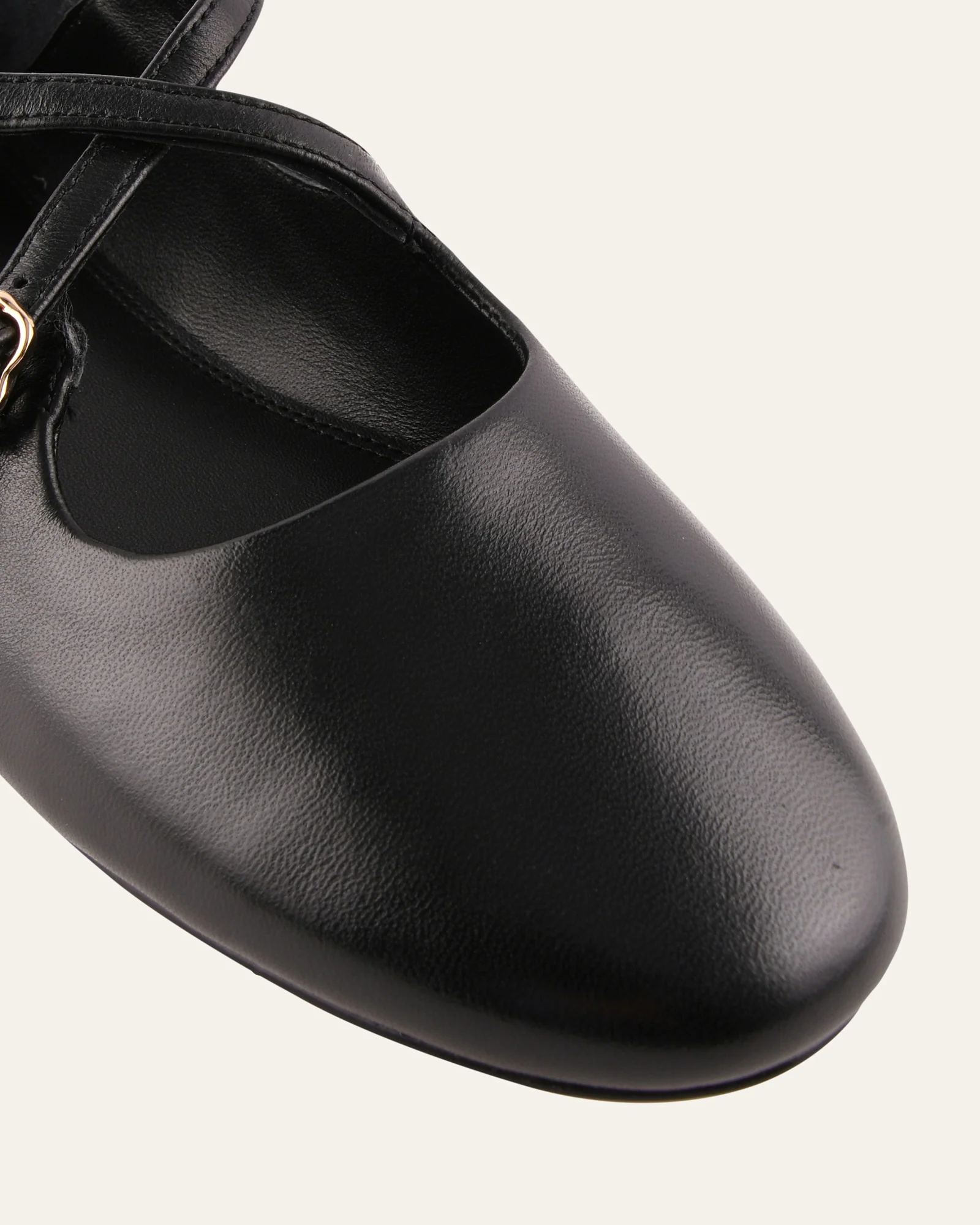 YASMINA CASUAL FLATS BLACK LEATHER - Image 4